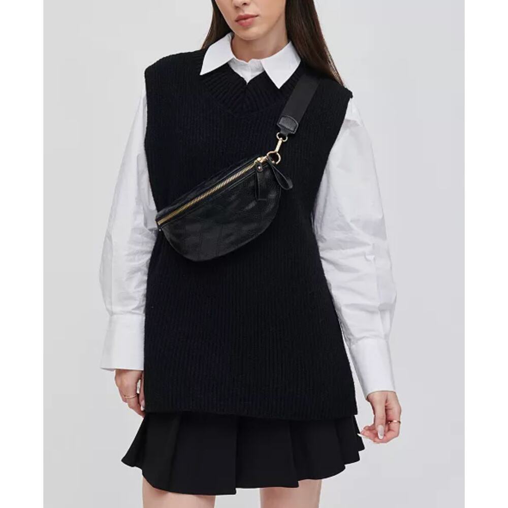 NWT URBAN EXPRESSIONS Lachlan - Quilted Belt Bag-Black